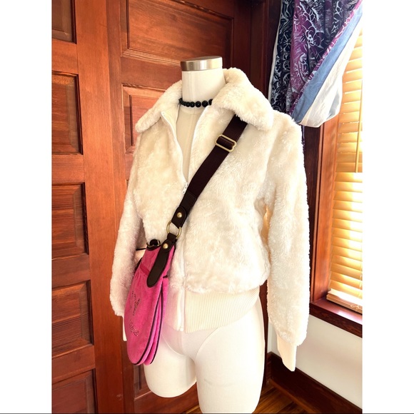 White Faux Fur Reversible Jacket with Pockets - Picture 7 of 7
